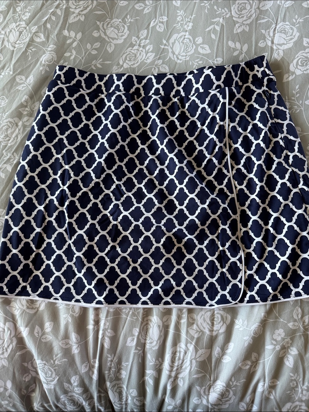 J. McLaughlin Navy and White Trellis-Print Skort